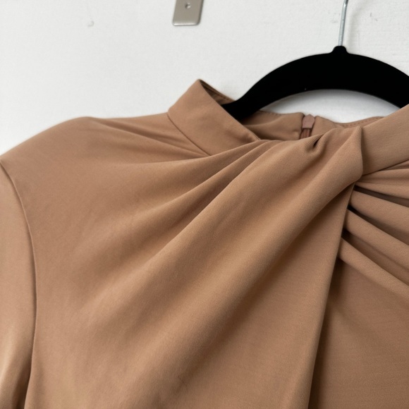 Zara beige bodysuit - Picture 2 of 3